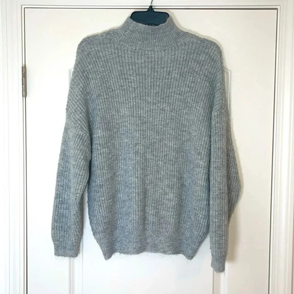 Vince Camuto Gray Soft Funnel Neck Sweater - Size Small - Picture 6 of 6